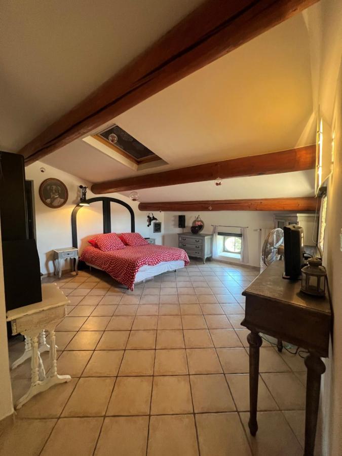 Maison D'Hotes Le Mas De Lila ヴェール・ポン・デュ・ガル エクステリア 写真